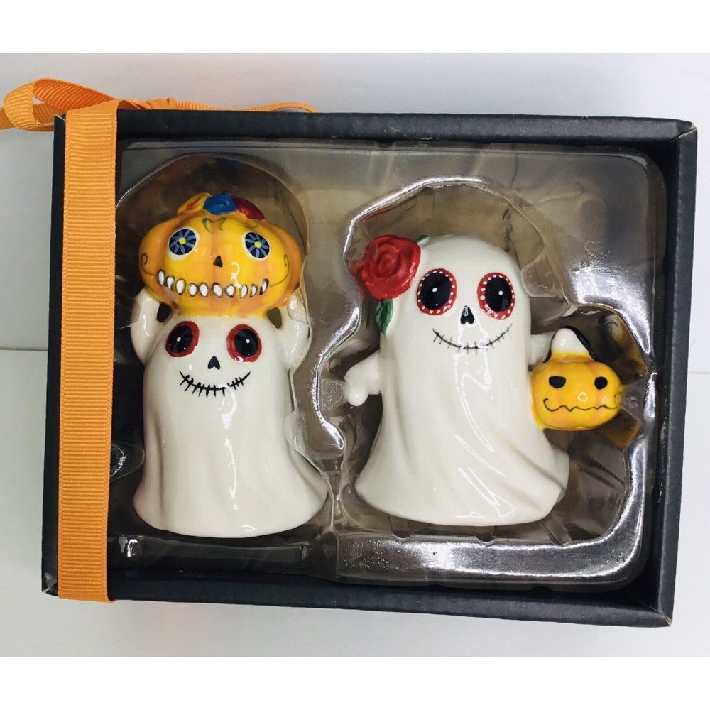 Salt & Pepper Shaker’s Blue Sky Clayworks Ghosts Happy Boo! Day of the Dead New